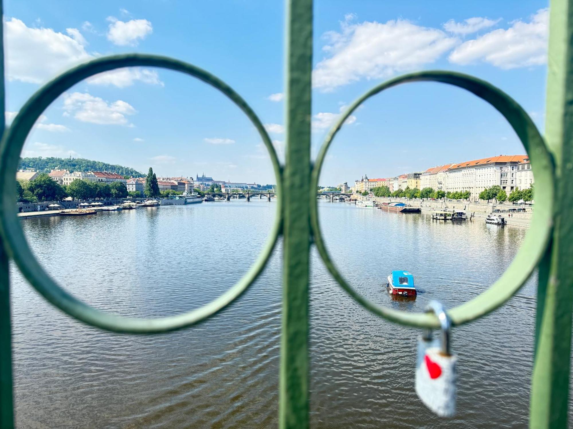 Free Parking - Cozy Apartment Near Vysehrad Railway Bridge Prága Kültér fotó