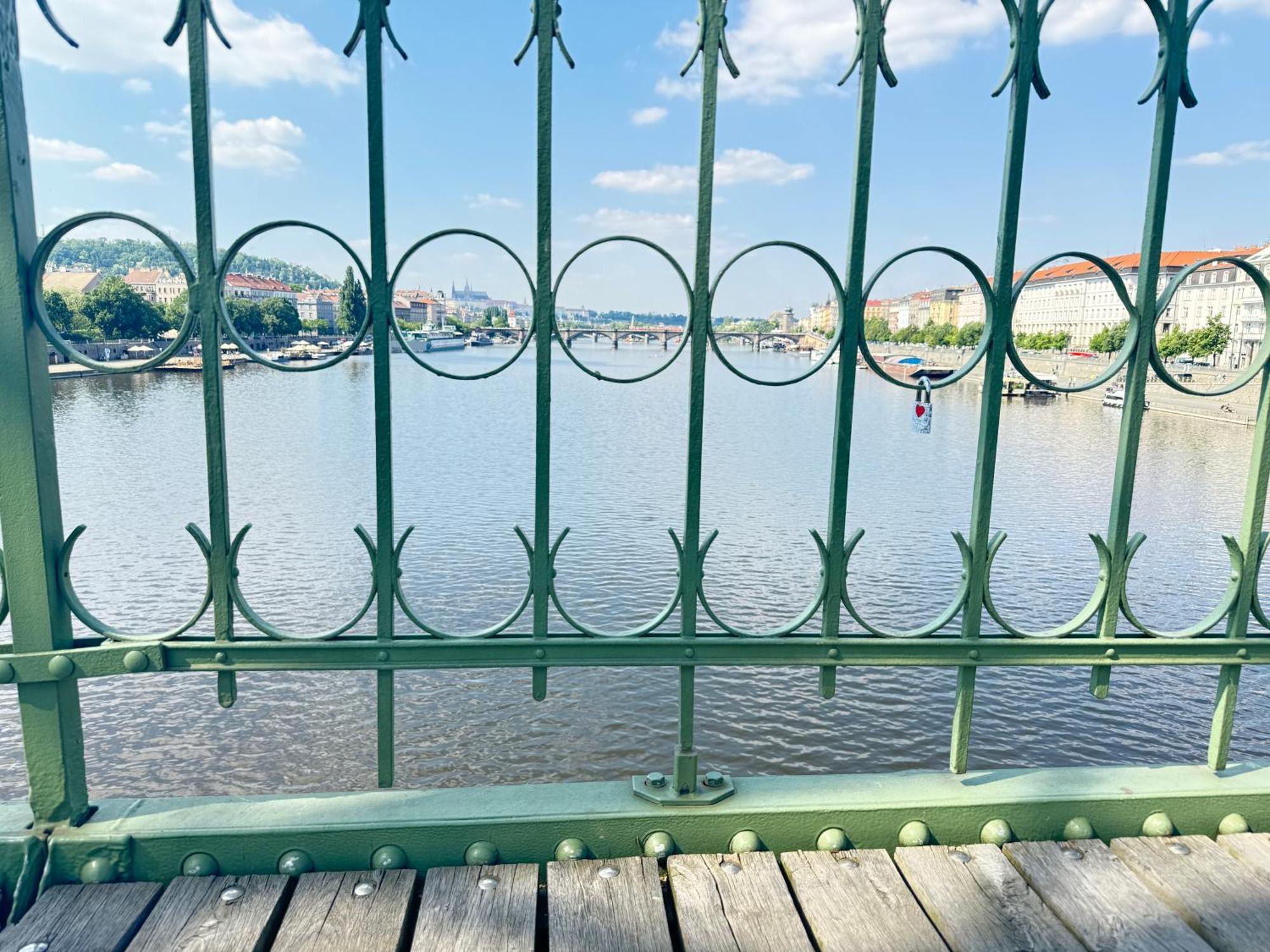Free Parking - Cozy Apartment Near Vysehrad Railway Bridge Prága Kültér fotó